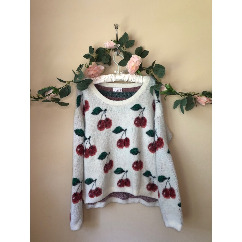 Warm & fuzzy cherry sweater 🍒🍒🍒